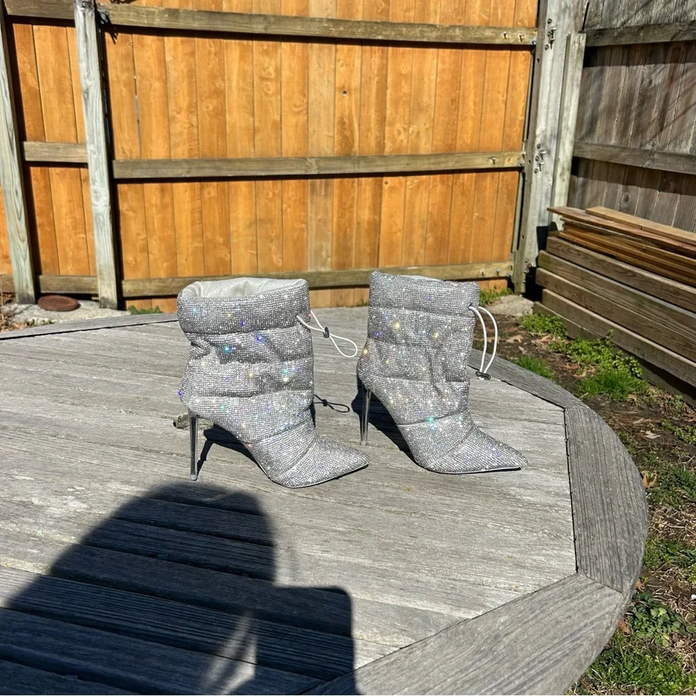 Steve Madden Womens Cloak-R Quilted Rhinestone Ankle Boots‎ size 7.5